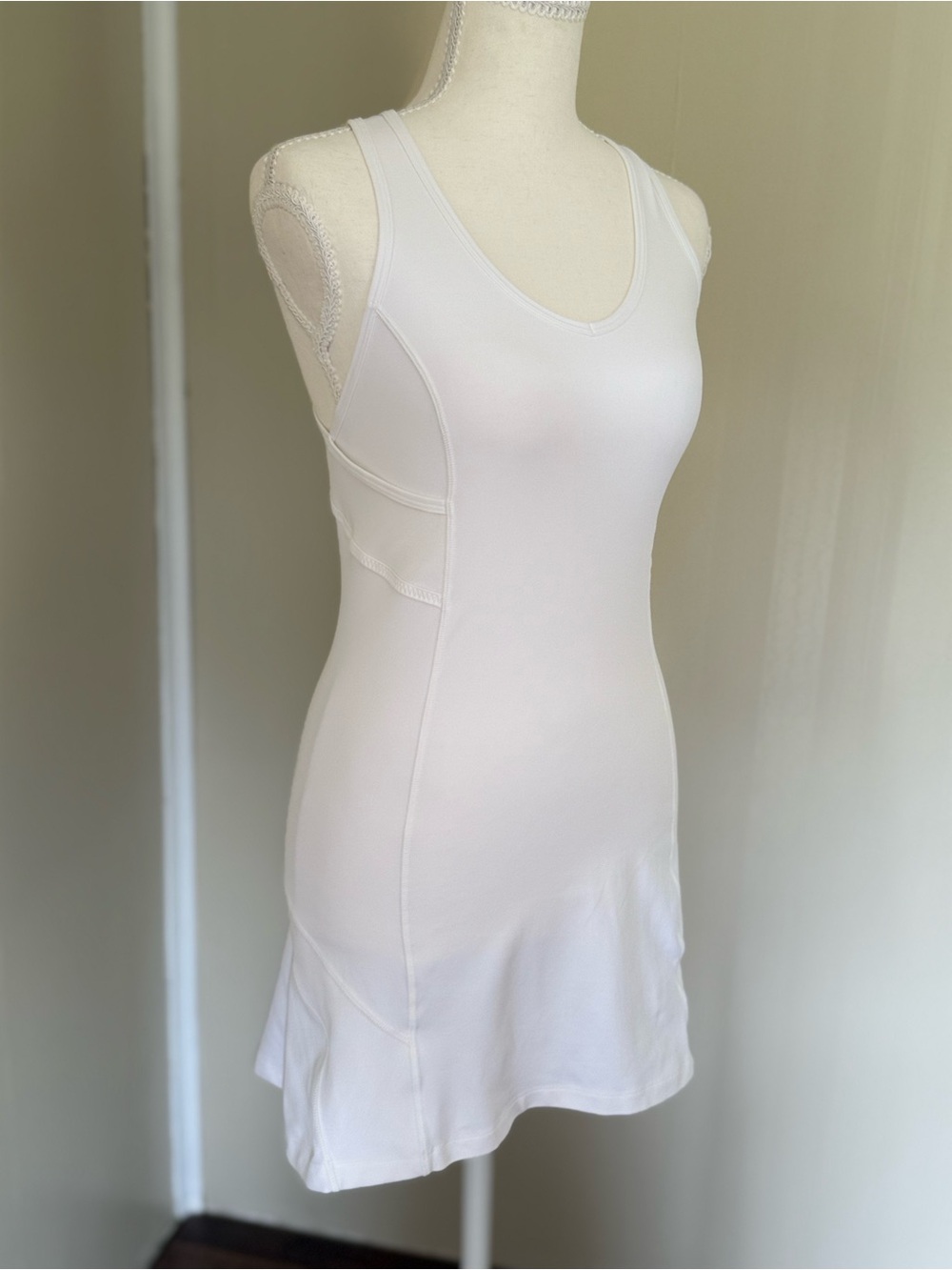 Lululemon White Athletic Tennis Dress with Flared Skirt Size Small Golf Pickleba - Picture 4 of 11